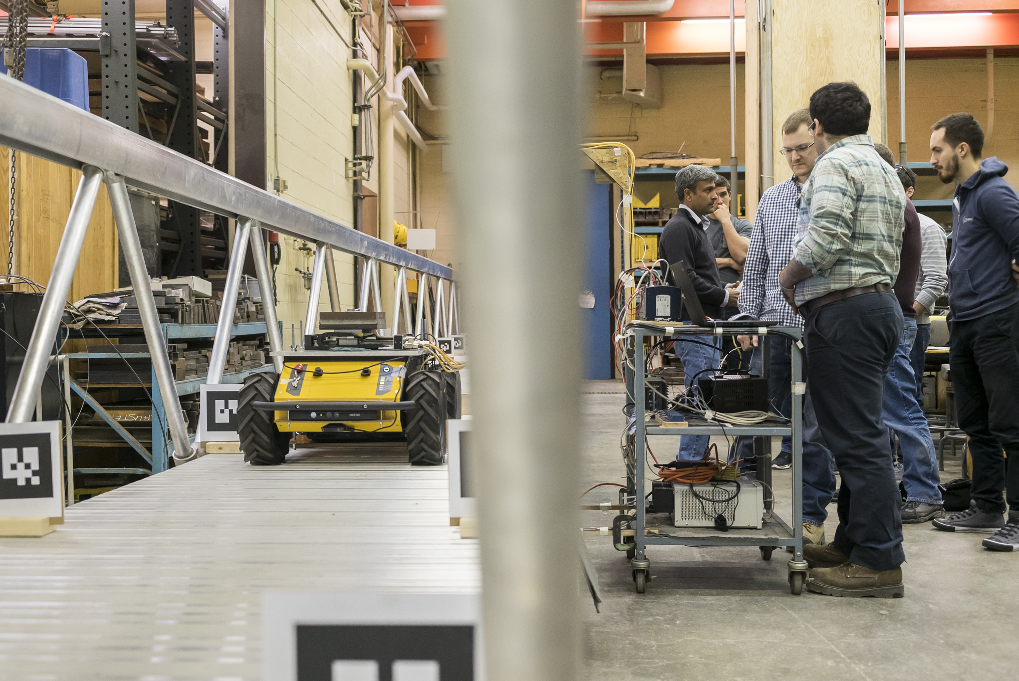 Husky UGV Bridge Damping Control System
